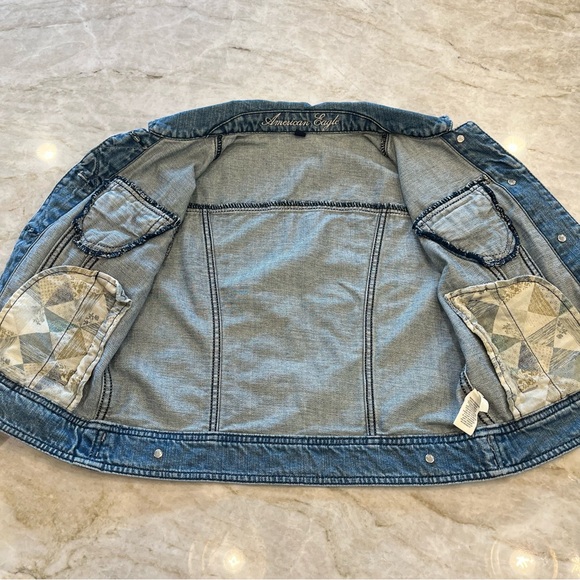 American Eagle | Cropped Denim Jacket | Women's Size Medium - Picture 8 of 10